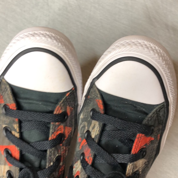 Harley Quinn DC x Converse Chuck Taylor size 7 Women’s - Picture 15 of 17